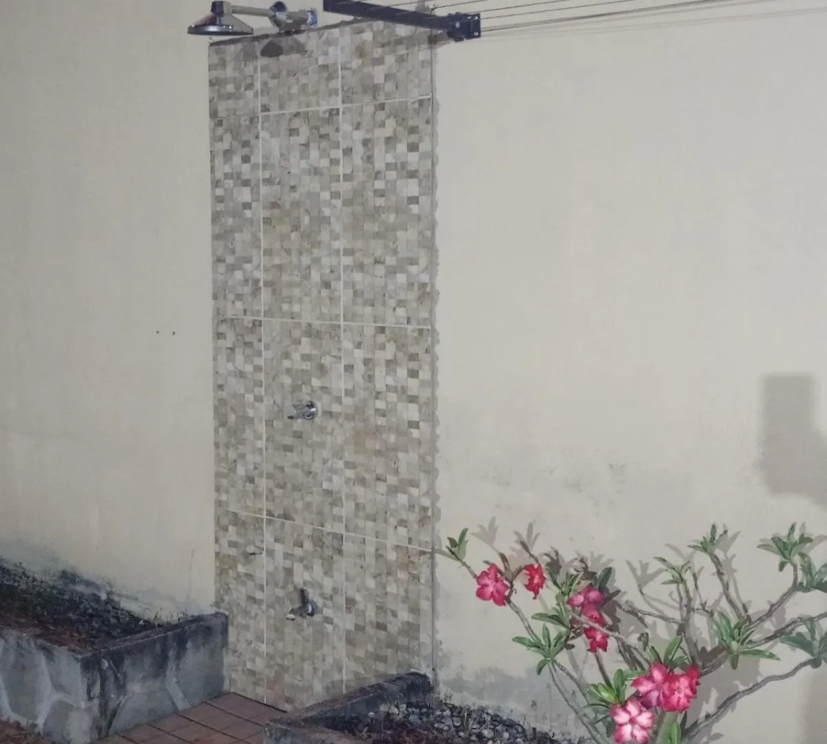 Casa Villa Branca Jacarei - Proibido Festas E Som Alto 0*,